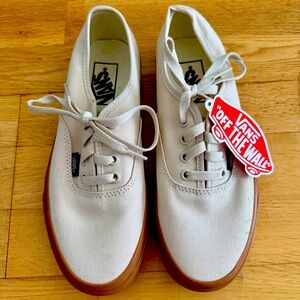 Vans NWT canvas marshmallow gum